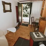 Wine & Art Jeruzalem Дом отдыха Лютомер